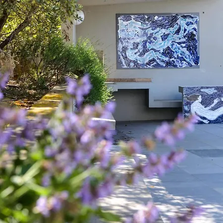 Villa Art Mara *